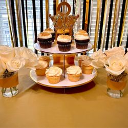 Vanilla Sugar Bakery - Wedding Cupcakes and Chocolate Pie cupcakes