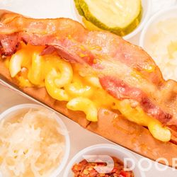 Frankie's - Bacon Mac and cheese dog