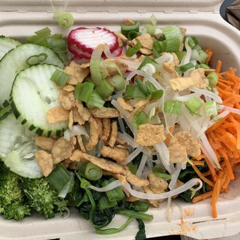Blend Eatery - Tapa with vermicelli and all toppings - Filipino Near Me - Stanford, California