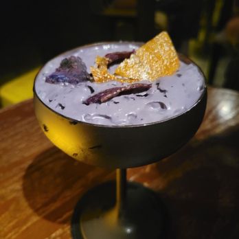 Quinary - haak lo mai - Cocktail Bars Near Me - Hong Kong, HK