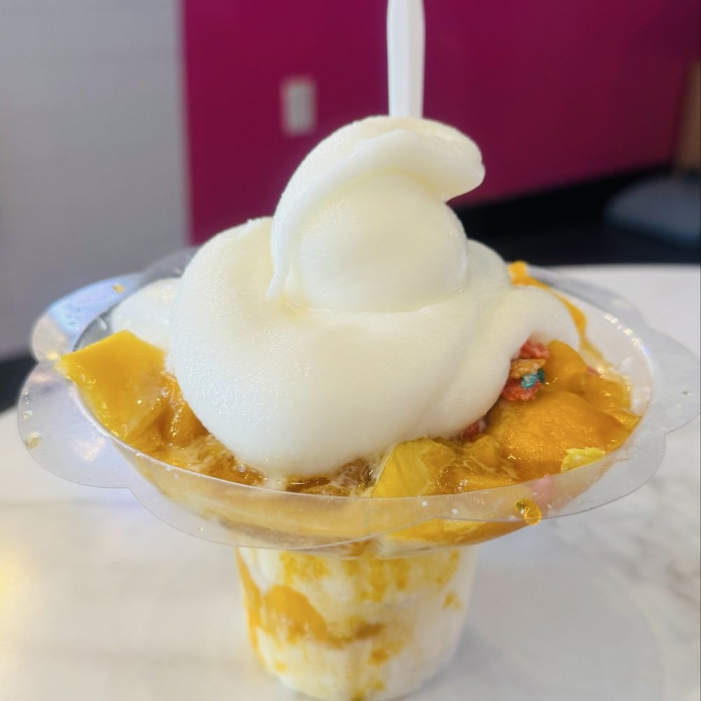Domo Desserts - Mango shaved ice with vanilla ice cream - Donuts Near Me - Temecula, California Domo Desserts - Mango shaved ice with vanilla ice cream - Donuts Near Me - Temecula, California