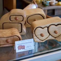 The Mountain Goat Artisan Gallery