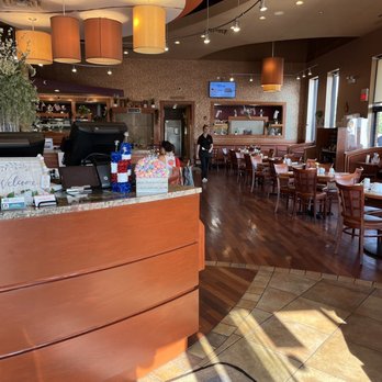 Butter Hills Pancake House - Entrance interior - Breakfast & Brunch Near Me - Northbrook, Illinois