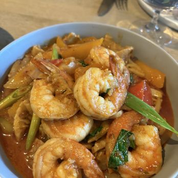 Khâluna - Red curry stir fry - Laotian Near Me - Minneapolis, Minnesota