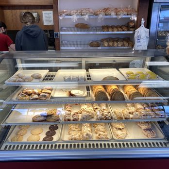 Piro's Bakery & Pizzeria - Bakeries Near Me - Methuen, Massachusetts Piro's Bakery & Pizzeria - Bakeries Near Me - Methuen, Massachusetts