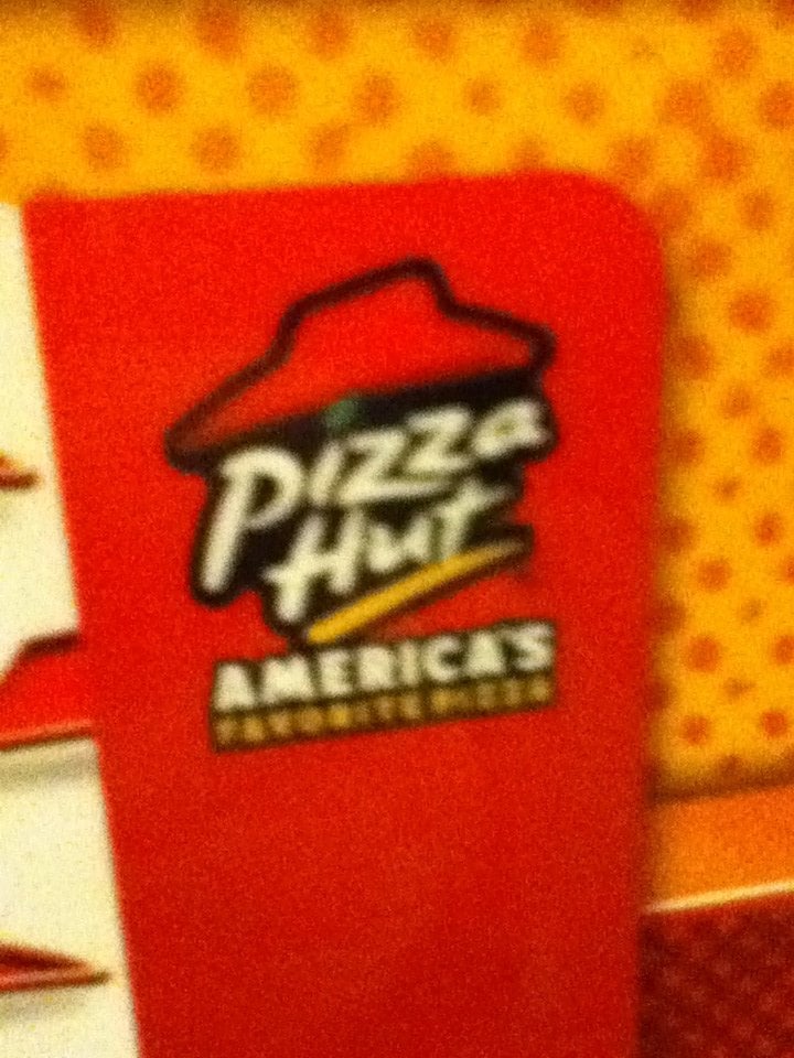 PIZZA HUT Updated October 2024 11 Reviews 1532 E Market St