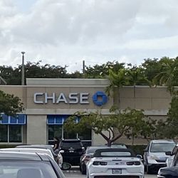 Pompano Plaza - Chase Bank