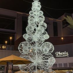 NOHO West - Holiday ttee