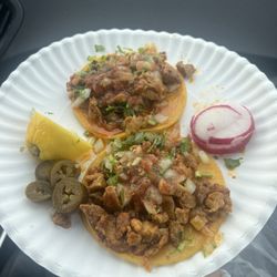 Taqueria El Maguey Taco Truck - Tacos
