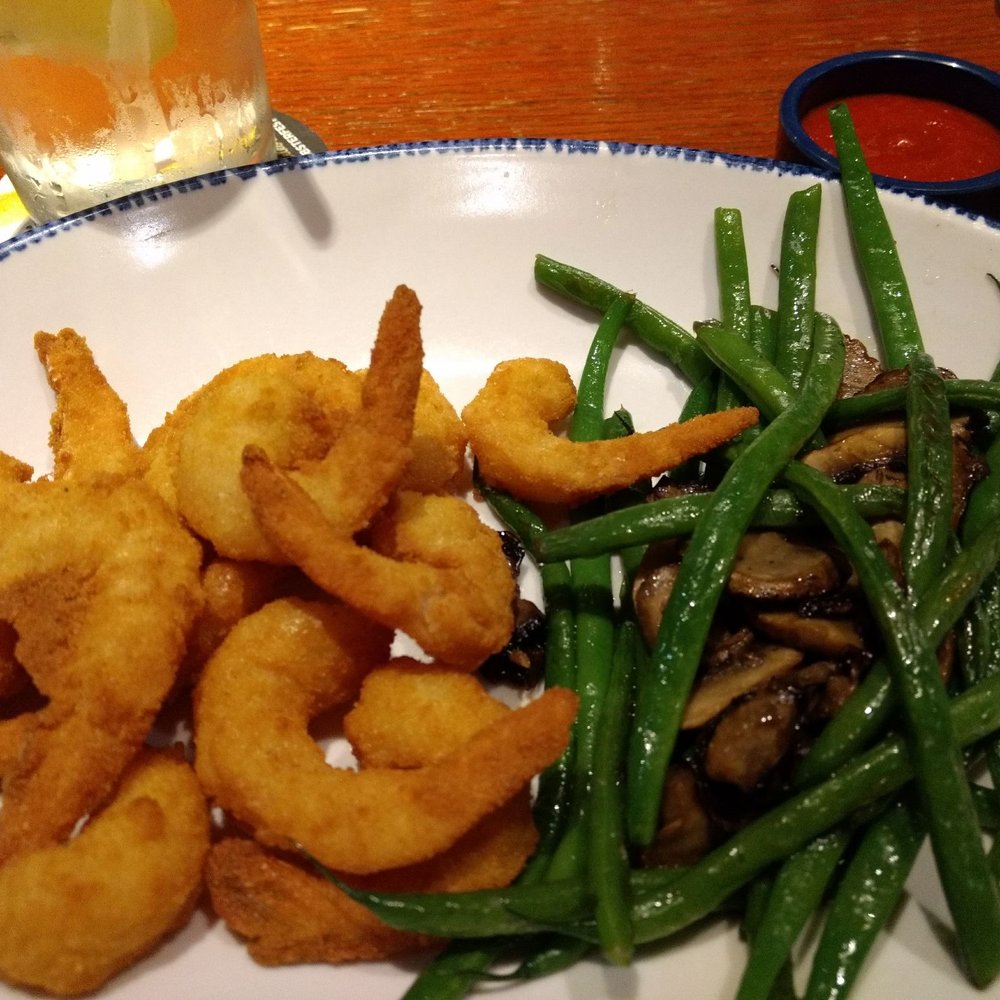 Red Lobster - Breaded shrimp with roasted green beans and mushrooms. Yum. - Seafood Near Me - McAllen, Texas Red Lobster - Breaded shrimp with roasted green beans and mushrooms. Yum. - Seafood Near Me - McAllen, Texas