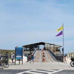 Gulf State Park Pier - Pier entrance from parking lot