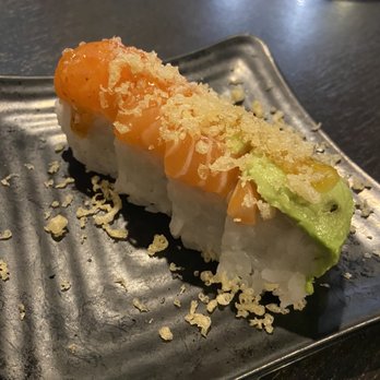 Sasa Sushi - Half roll of the Mango Crunch Roll - Japanese Near Me - Las Vegas, Nevada Sasa Sushi - Half roll of the Mango Crunch Roll - Japanese Near Me - Las Vegas, Nevada