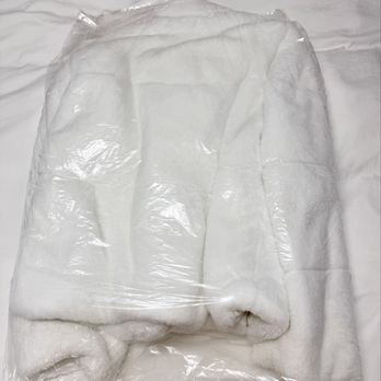 N Tailor & Cleaners - White fur coat back - Sewing & Alterations Near Me - Garden Grove, California N Tailor & Cleaners - White fur coat back - Sewing & Alterations Near Me - Garden Grove, California
