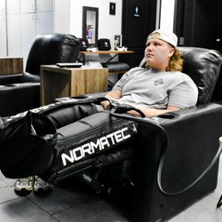 KW Recovery Lab - Student Athlete Memberships keep athletes healthy all season long.