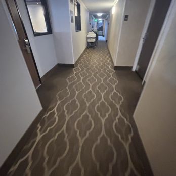 Comfort Inn & Suites Vancouver Downtown City Center - Hall - Hotels Near Me - Vancouver, Washington Comfort Inn & Suites Vancouver Downtown City Center - Hall - Hotels Near Me - Vancouver, Washington