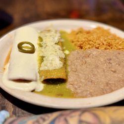 Lupe's Comida con Sabor - David's lunch special