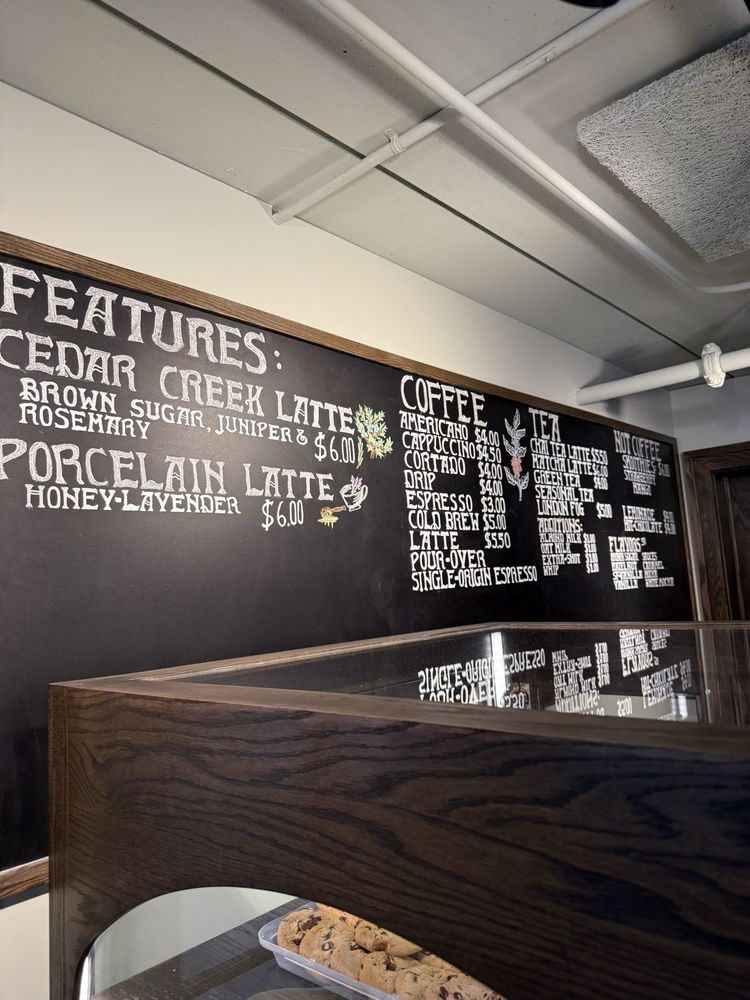 Cedar Creek Coffee & Art Logo