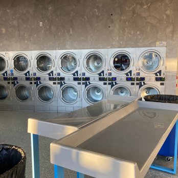 WaveMAX Laundry Long Beach - Laundromat Near Me - Long Beach, California