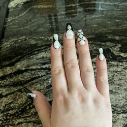 Allure Nail Bar