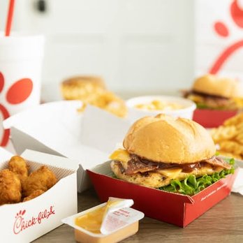 Chick-fil-A - Fast Food Near Me - Saint Cloud, Florida