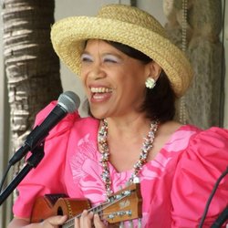Ukulele Mele On Maui - Learn ukulele from an experienced educator and professional entertainer from Maui