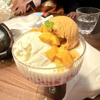 Star Leaf - Asian Fusion Near Me - Pasadena, California