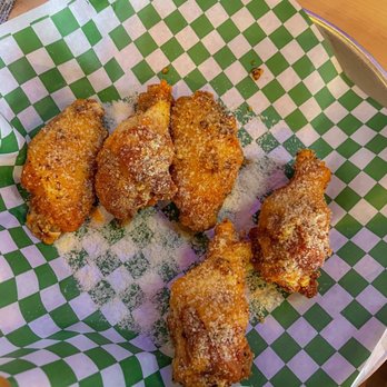 Hi Wings - Honey garlic parm 5 Jumbo Naked Wings - Chicken Wings Near Me - Austin, Texas Hi Wings - Honey garlic parm 5 Jumbo Naked Wings - Chicken Wings Near Me - Austin, Texas