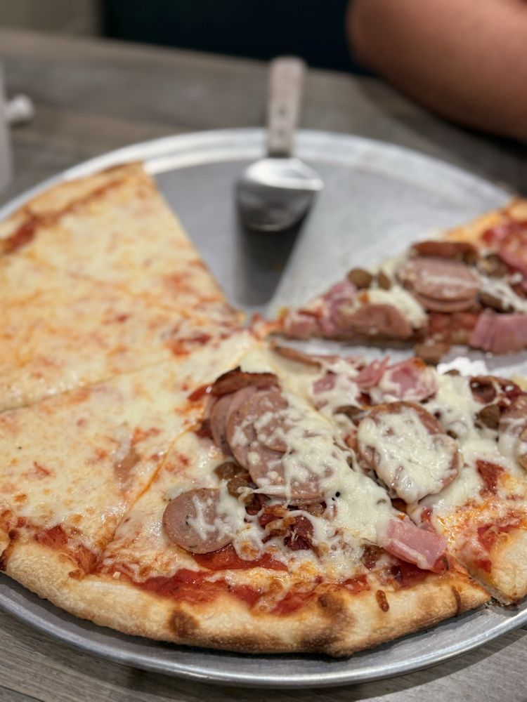 Elizabeth's Pizza Express Logo