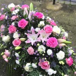 Wellsburg Floral Gallery & Gifts - Lidspray
