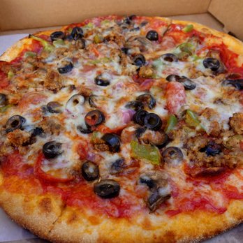 10 West Pizzeria - Train Wreck Pizza - Pizza Near Me - Wernersville, Pennsylvania