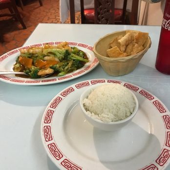 Bamboo Chinese Restaurant - Shrimp and broccoli with steamed white rice - Chinese Near Me - Diberville, Mississippi