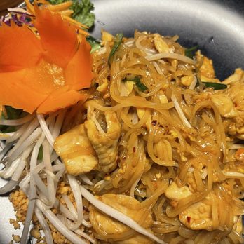 Dancing Crab Thai Noodle House - Chicken Pad Thai - Thai Near Me - Pittsburgh, Pennsylvania Dancing Crab Thai Noodle House - Chicken Pad Thai - Thai Near Me - Pittsburgh, Pennsylvania