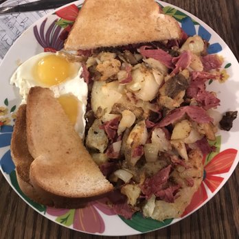Bon's Off Broadway - Corned beef hash and eggs - Breakfast & Brunch Near Me - Vancouver, British Columbia Bon's Off Broadway - Corned beef hash and eggs - Breakfast & Brunch Near Me - Vancouver, British Columbia