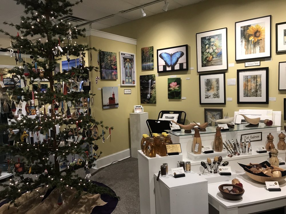 ART IN HAND GALLERY 76 Photos 211 S Main St, Zionsville, Indiana