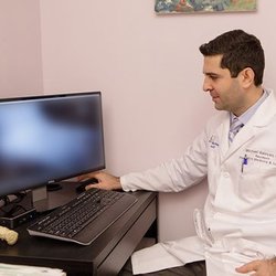 Metropolitan Podiatry - Metropolitan Podiatry: Michael Galoyan, DPM is a Podiatrist serving Middle Village, NY