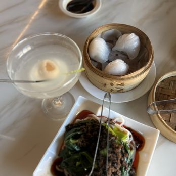 MAINLAND CHINA BISTRO - Updated October 2025 - 2431 Photos & 675