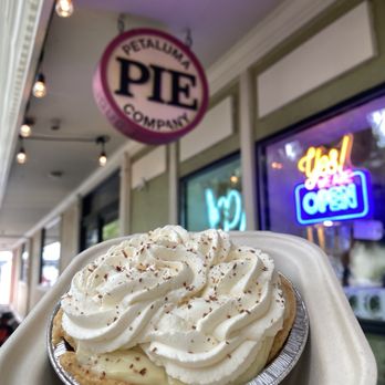 Petaluma Pie Company - Banana cream pie - Bakeries Near Me - Petaluma, California Petaluma Pie Company - Banana cream pie - Bakeries Near Me - Petaluma, California
