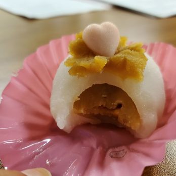 Izu’s Mochi - Look how filled! Izu's quality is simply the best!...so GENEROUSLY FILLED! - Desserts Near Me - Honolulu, Hawaii Izu’s Mochi - Look how filled! Izu's quality is simply the best!...so GENEROUSLY FILLED! - Desserts Near Me - Honolulu, Hawaii