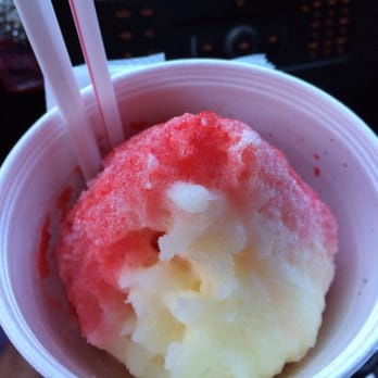 Southern Delights - Wedding cake with strawberry shortcake - Ice Cream & Frozen Yogurt Near Me - Slidell, Louisiana