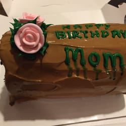 Baskin Robbins - This cake was covered in chocolate ice cream that looked terrible! No frosting and dripping letters! Not Mom worthy at all!