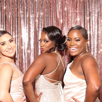 5 Snaps Photo Booth - Photo Booth Rentals Near Me