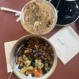 Yogurt & Granola, Iced Sticks Latte Yogurt & Granola, Iced Sticks Latte