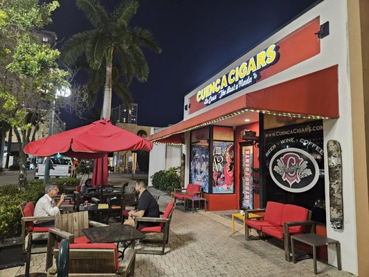 Cuenca Cigars by null