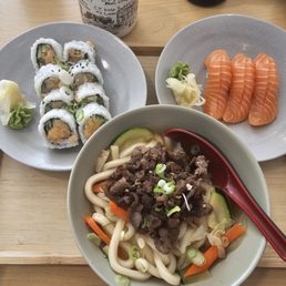 Beef udon, chopped scallop roll, salmon nigiri Beef udon, chopped scallop roll, salmon nigiri