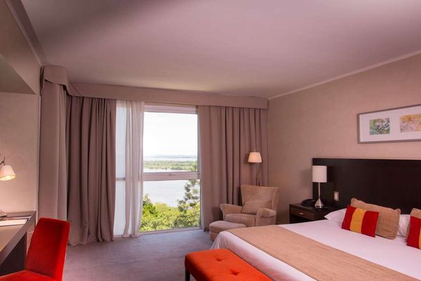 Howard Johnson by Wyndham Plaza Hotel Mayorazgo by null