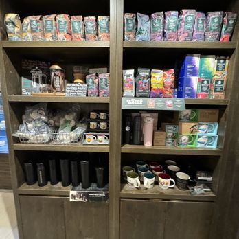 星巴克 - Lots of coffee - Coffee & Tea Near Me - Hong Kong, HK