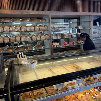 Liliha Bakery - Photo 5: Bakery counter - Bakeries Near Me - Honolulu, Hawaii