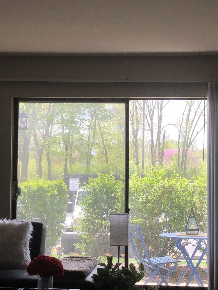 BRIARCLIFFE LAKESIDE APTS 1750 22nd St, Wheaton, Illinois