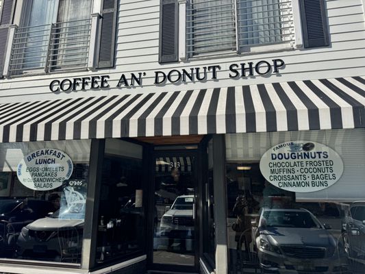 Coffee An' Donut Shop by null