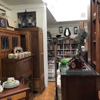 Chuckles Favorite Things - Antiques Near Me - Hobe Sound, Florida
